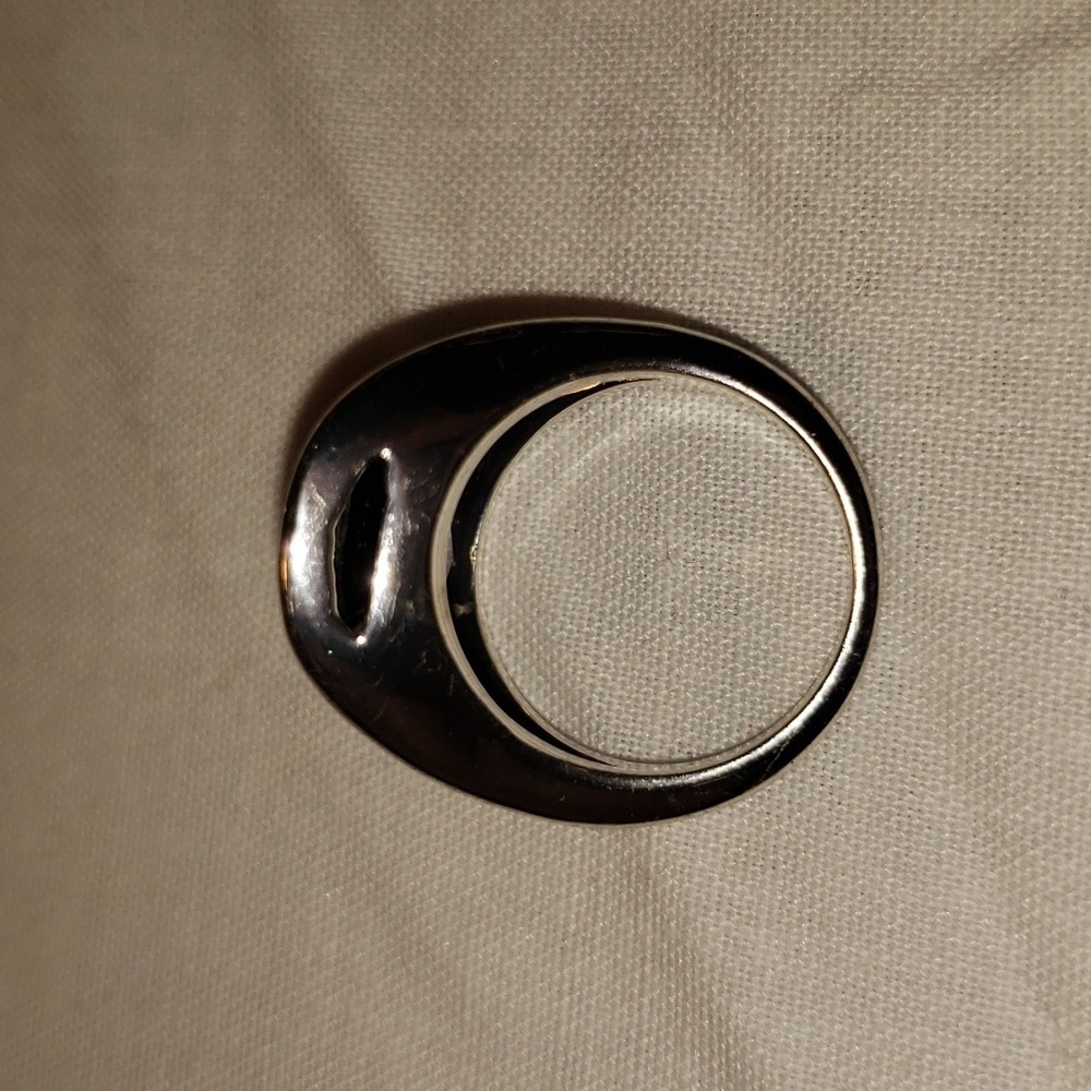 Cushion cut blue oval stone in silver tone band size 6 1/2 - Picture 5 of 7